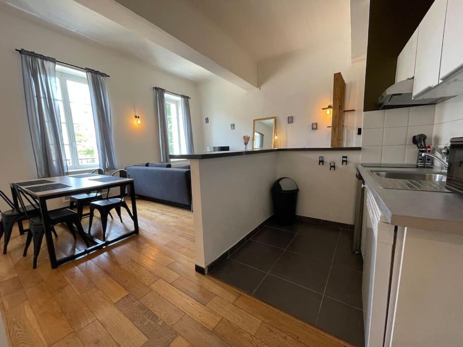 L'Appartement Tomey Avec Parking カルカソンヌ エクステリア 写真