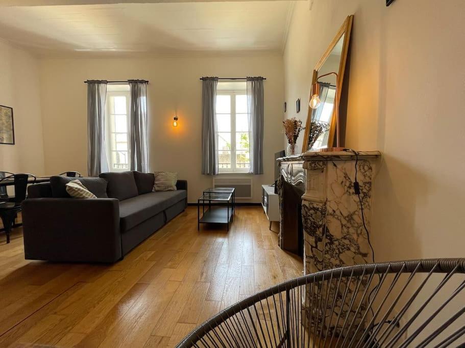 L'Appartement Tomey Avec Parking カルカソンヌ エクステリア 写真