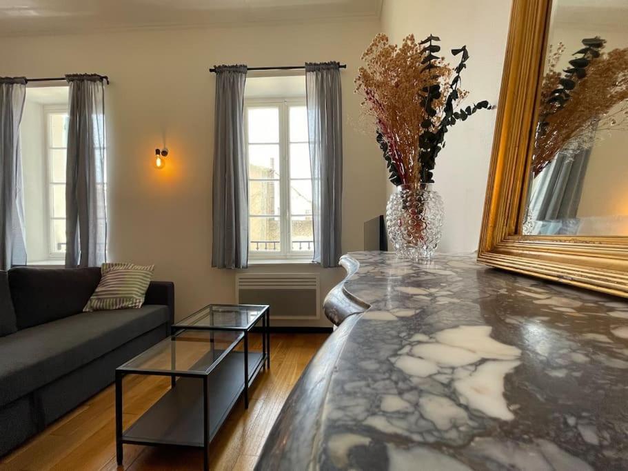 L'Appartement Tomey Avec Parking カルカソンヌ エクステリア 写真