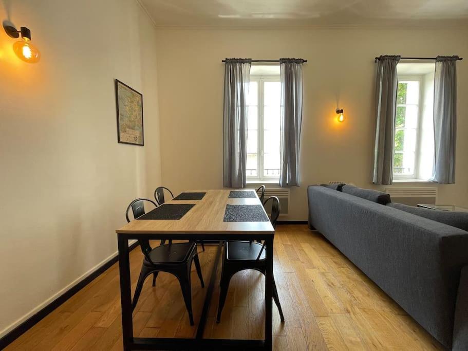 L'Appartement Tomey Avec Parking カルカソンヌ エクステリア 写真